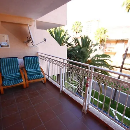 شقة Two Bedroom In Beachfront Complex With Pool In Playa De Americas.