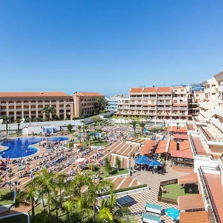 Two Bedroom In Beachfront Complex With Pool In Playa De Américas. Appartamento